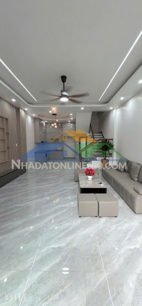 Bán nhà 4 tầng ngõ 143 tôn đức thắng – ô tô vào nhà
