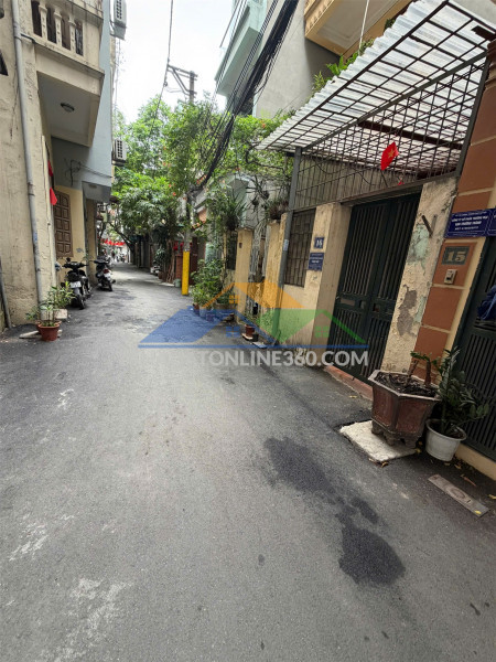 Cho thuê nhà riêng 2 tầng – gần cao đẳng xây dựng – giá chỉ...