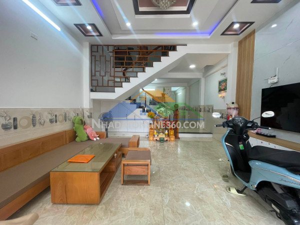 Bán đất - tặng nhà nhà c4 trục đường kinh doanh 10,5m hồ quý ly