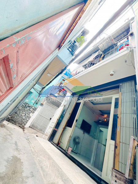 Nhà 3 tầng hẻm thông đường dương bá trạc p.chánh hưng (p1q8 cũ). giá 3,98 tỷ tl