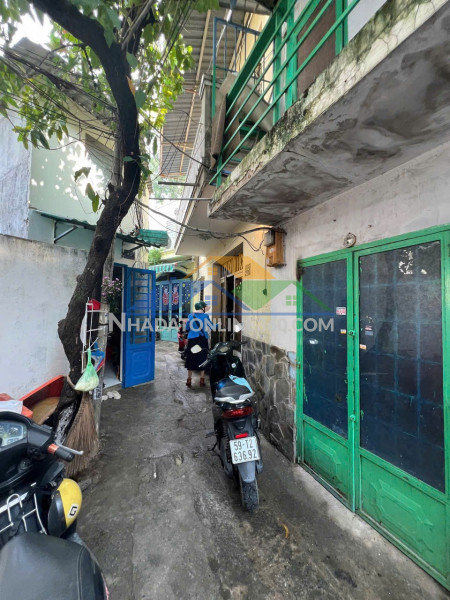Nhà đẹp - giá tốt bán nhà để đi nước ngoài - giá chỉ 1,2 tỷ - ngay trung tâm tp.thủ đức