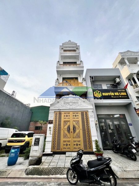 Hxh nhà   đẹp 4 tầng -  đẹp lung linh - thang máy xịn sò giá...