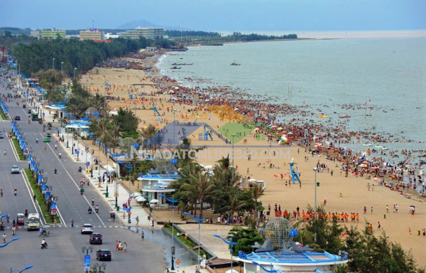Bán gấp giá rẻ đất biển cửa việt 100m, mặt tiền 5m, 500...
