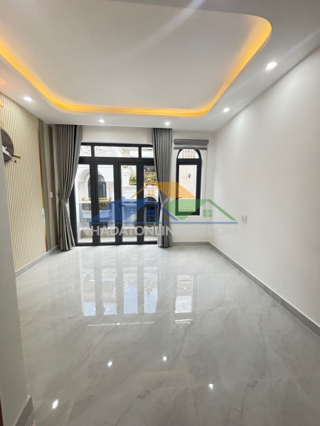 Bán nhà bình tân,5 tầng,4x15,(60m2), xe tải tránh nhau.chỉ nhỉnh hơn 7 tỷ