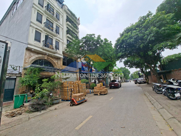 Bán đất việt hưng 130m2- mặt phố, ngã tư đường- vị trí hiếm- 50 tỷ