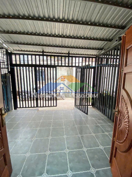Bán nhà 2 mặt tiền hẻm xe hơi quốc lộ 50 bình chánh - 98m2 (4x23.3m) - cách mt 10m - 4pn - giá 5.5 tỷ