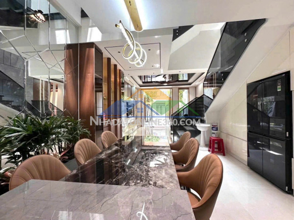 ????????bán nhà 2 tầng đường 7,5m nguyễn công hoan - trục...