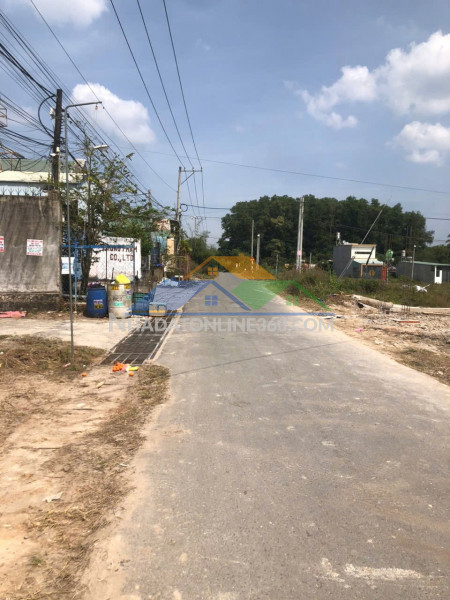Chính chủ cần bán lô đất mặt tiền kinh doanh, trục duy nhất vào hồ sinh thái lộc an.