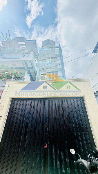 Bán nhà gần emart 2 – hẻm ô tô tránh nhau – 5 tầng, dt 84m2, 5 phòng, chỉ 11.8 tỷ.