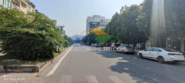95 tỷ - bán  nhà mặt phố nguyễn văn cừ, long biên,195m2, mt 8.2m,...