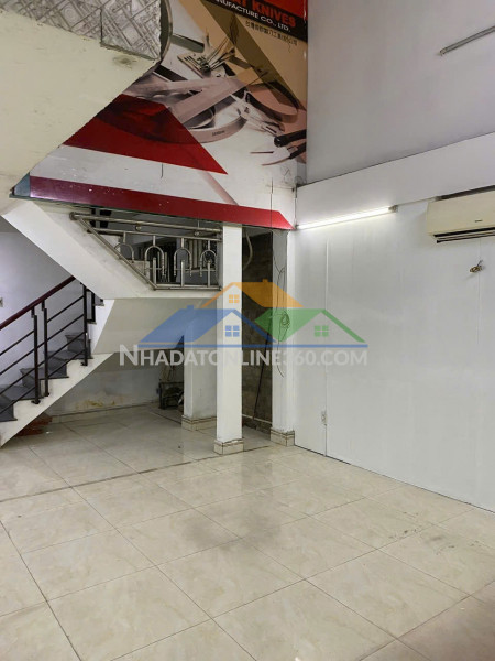 Bán nhanh nhà mặt tiền kinh doanh đường trường chinh , quận 12