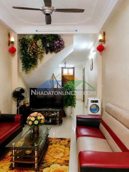 Cần bán gấp, giảm sâu, ô tô đỗ cửa, xuân canh 62m2, 5t, 5.5 tỷ, đông anh.