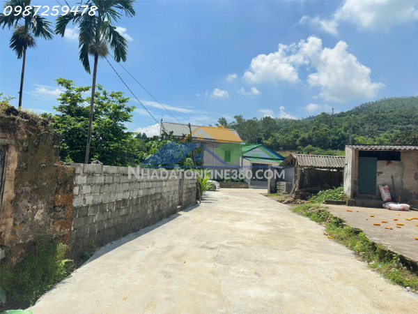Chính chủ em bán gấp lô đất 300m xóm liên khuê, xã cư yên, huyện lương sơn, hòa bình