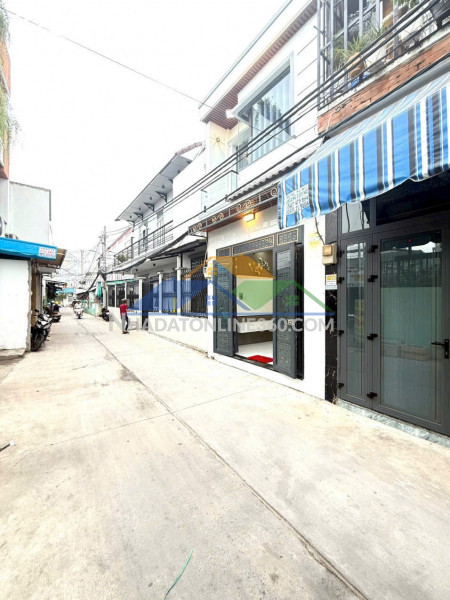 Bán nhà 2 tầng mới đẹp – shr – hẻm 6 chánh hưng, p.10, quận 8