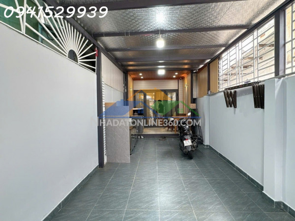Bán nhà lô góc hẻm xe ô tô tỉnh lộ 43 giá chỉ 3ty400 sổ hông rieng