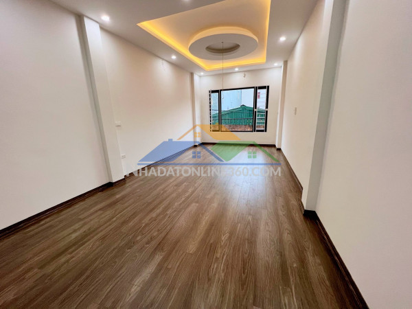 Bán đất mặt ngõ 268 ngọc thụy, long biên ô tô tránh vỉ hè 105m2 mt5.7m 25 tỷ