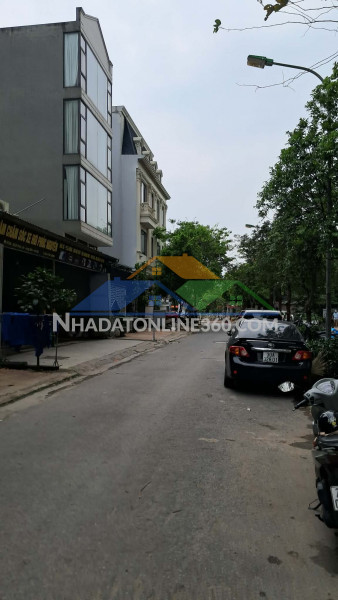 Bán nhà thạch bàn 40m2- 7 tầng thang máy- vỉa hè, ô tô tránh- 16.9 tỷ