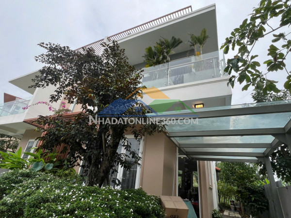 Biệt thự 3 mặt tiền view hồ 3 tầng - 120m2 - shr