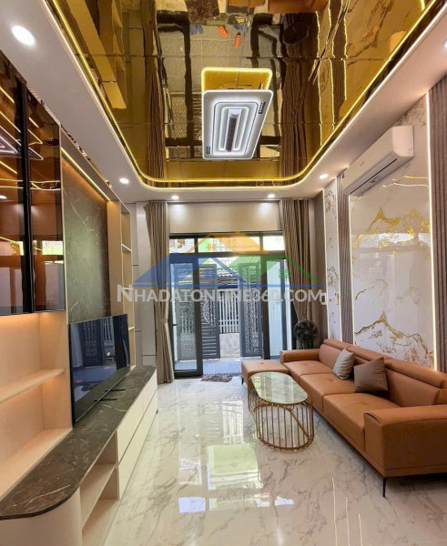 Nhà 4 tầng, có phòng ngủ trệt, phù hợp gia đinh 3 thế hệ, chỉ hơn 6 tỷ