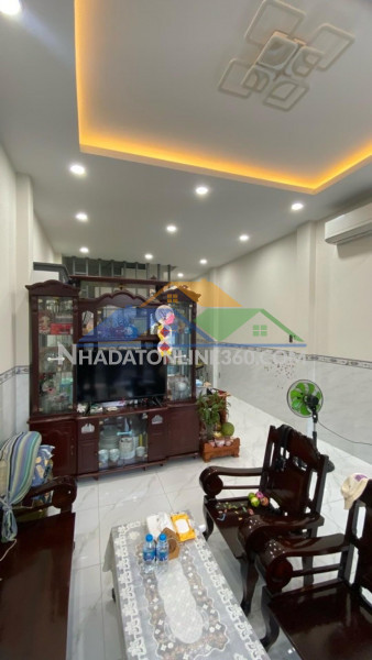 Nhà 3 tầng 54m2, 3pn, 3wc, hẻm 4m sát mặt tiền phạm văn chiêu. liên hệ ngay