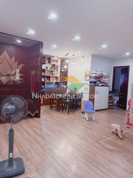 Chính chủ bán căn hộ 120m trần cung, 3pn, full nội thất, gần bv e