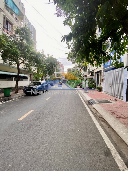 Bán nhà mặt tiền cao lỗ -trung tâm quận 8 - 5 tầng- 60m² -chỉ nhỉnh 11 tỷ - lh 0784968131