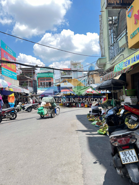 Nhà bán mt trung tâm chợ hoàng minh đạo p5q8. giá: 10.5 tỷ