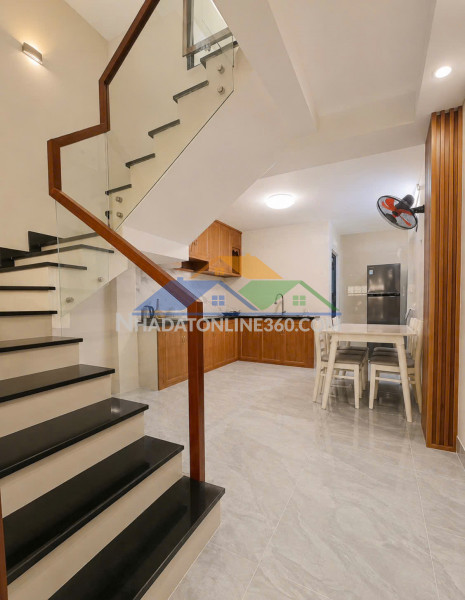 Trung tâm q11 lạc long quân, kề chợ - hẻm kinh doanh 6m - 3 tầng mới toanh - 44m²
