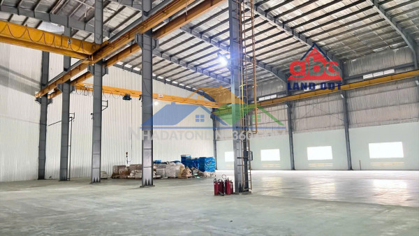 Xt192 cho thuê nhà xưởng sản xuất khuôn viên sân bãi lớn thích...
