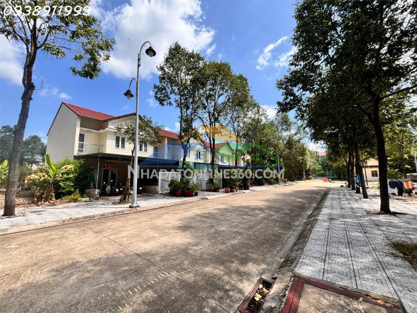 Nhà liền kề ven sông chánh mỹ, 3,9 tỷ, 101,5m2 nở hậu, chính...
