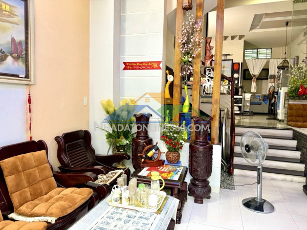 Bán nhà phan trọng tuệ 88m2, 9.9 tỷ, trung tâm hải châu, đà nẵng