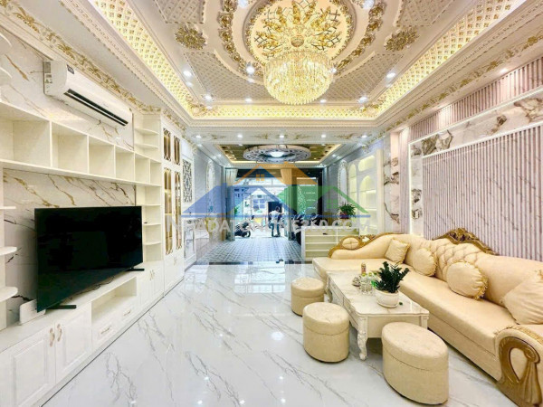 Nhà thiết kế lung linh, hẻm xe hơi đào tông nguyên, 5x19m, 8.1 tỷ