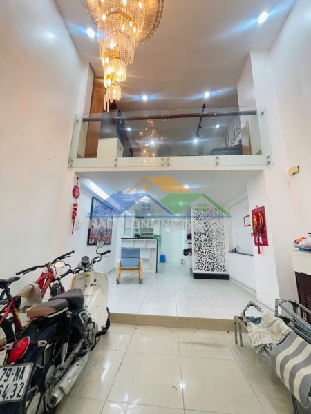Bán nhà cách mạng tháng 8, dt 53m², hẻm xe hơi, 4 tầng btct, gần công viên lê thị riêng, giá 10,3 tỷ