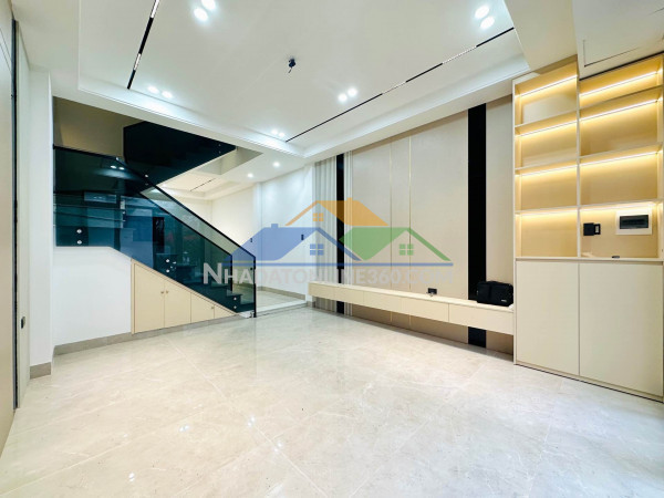 Bán nhà đẹp 3,5 tầng - lâm tường, tô hiệu