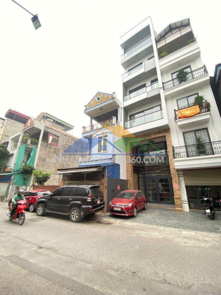 Bán nhà lạc long quân  62m² - 6 tầng - thang máy - ô tô tránh...