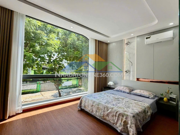 Siêu phẩm sát biển - nhà 3 tầng - full nội thất