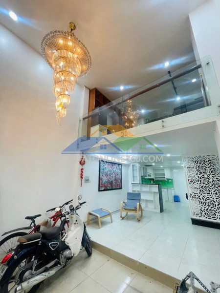 Nhà 53m² hẻm xe hơi cách mạng tháng 8, 4 tầng btct, gần công viên lê thị riêng
