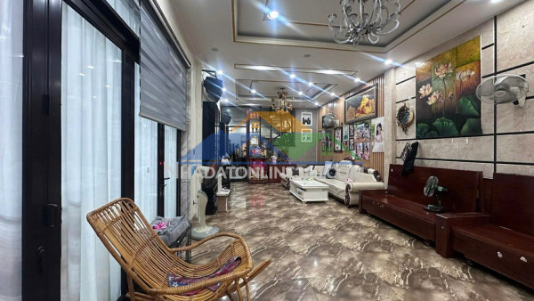 Bán nhà 3 tầng mặt tiền đoàn hữu trưng, thanh khê, 245m², ngang...