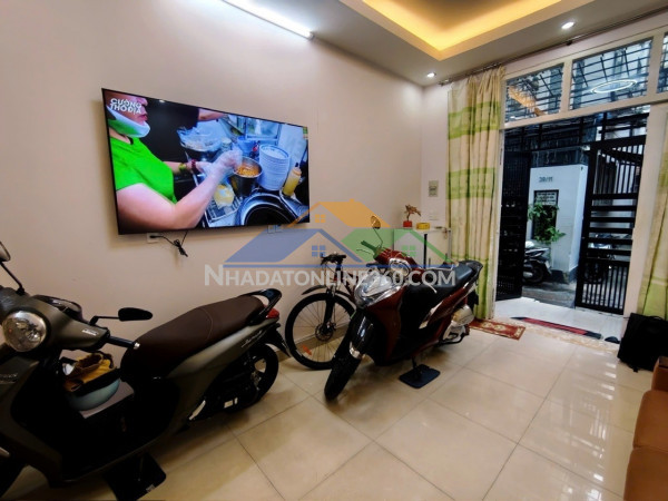 Bán nhà 4 tầng btct huỳnh văn bánh - dt 3.4x12m - 4pn - hẻm rộng -...