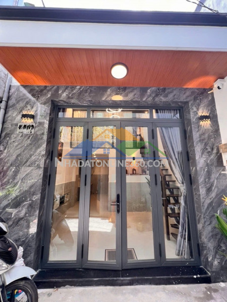 Nhà mới đẹp 3 tầng kiên cố - 42m2 - có 4 phòng ngủ - gần 4 xã - giáp tân phú - hẻm trước nhà 4m - gần trường học đầy đủ tiện ích - giá chỉ hơn 4 tỷ