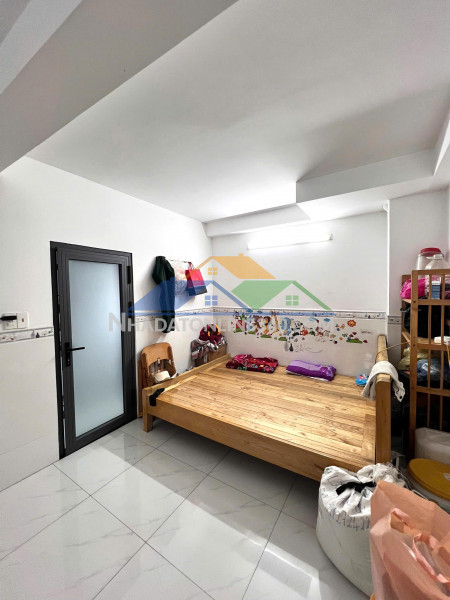 Nhà 4 tầng linh chiểu chỉ 4 tỷ – 35m² nở hậu, đối diện...