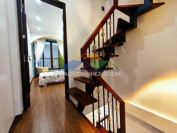 ???? phân lô núi trúc – ba đình  26m² × 7 tầng – ô tô đỗ...