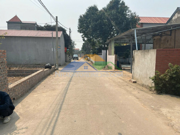 Chục chính kinh doanh ,diện tích 100 m fun thổ cư ,giá chưa đến 3...