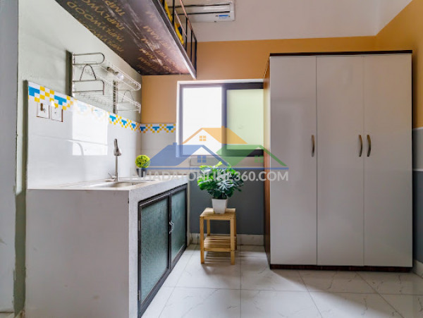 Cực hiếm, nhỉnh 9 tỷ, ccmn cầu diễn 50m2x7 tầng, thang máy, 40 triệu/ tháng,lô góc