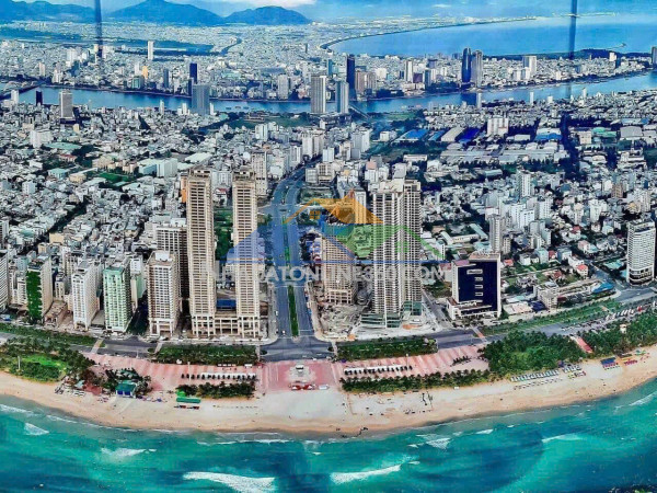 Mặt tiền hồ nghinh hướng đông, xây cao tầng không chắn view. lh 0905233234