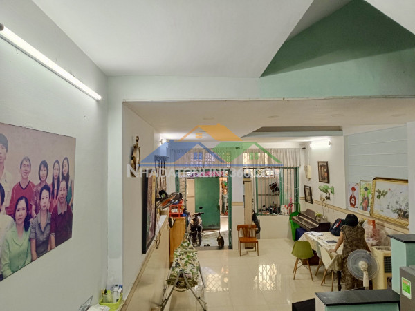 Bán nhà mặt tiền kinh doanh quốc lộ 50 – 160m2 – chỉ nhỉnh 8 tỷ- lh 0784968131