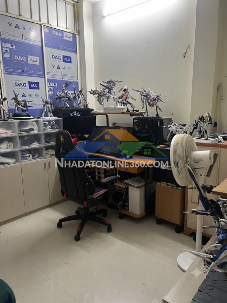 Nhà 4 tầng bùi thế mỹ, dt 70m2, ngang 4m, 4pn, 3wc, giá 8.3 tỷ
