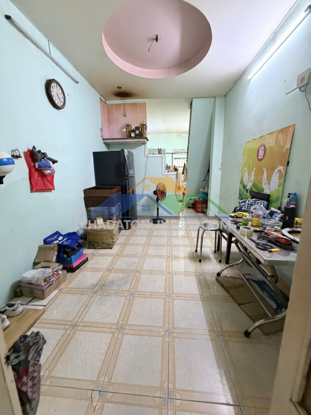 Nhà hẻm thẳng hưng phú thông nguyễn duy p9q8 (p.chánh hưng) cách mt 2 căn