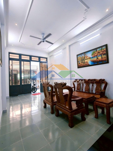 Bán nhà đường số 33, linh đông, thủ đức, tp hcm. dt 80m2, 5...