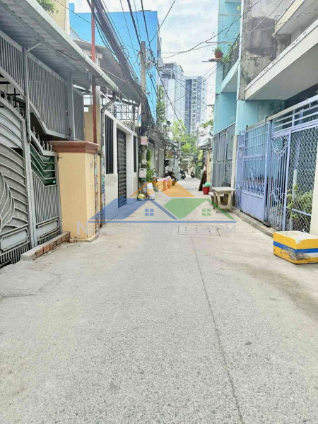 Bán nhà mặt tiền hẻm phạm thế hiển q8 - ngang 5m bề thế - 110m² - chỉ 5 tỷ - lh 0784968131
